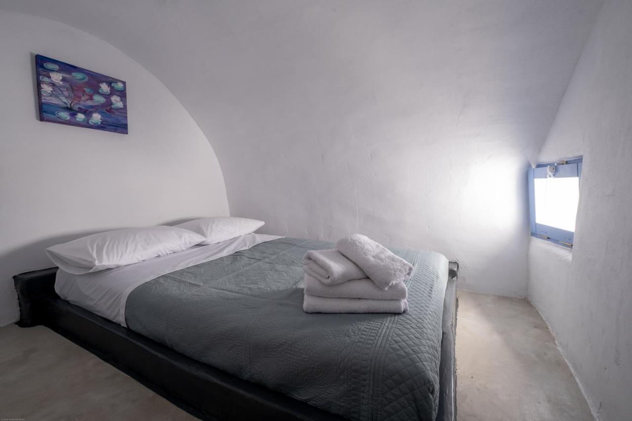 Labyrinth Traditional Houses Pyrgos Kallistis ภายนอก รูปภาพ